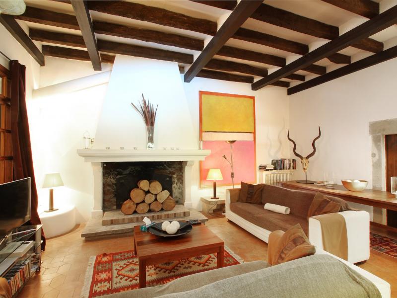 Casa Calabasas , North 