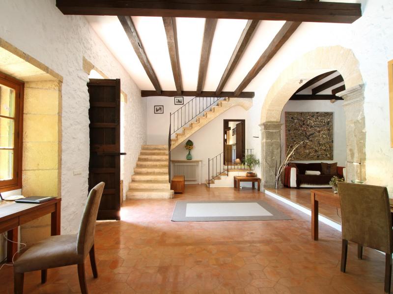 Casa Calabasas , North 