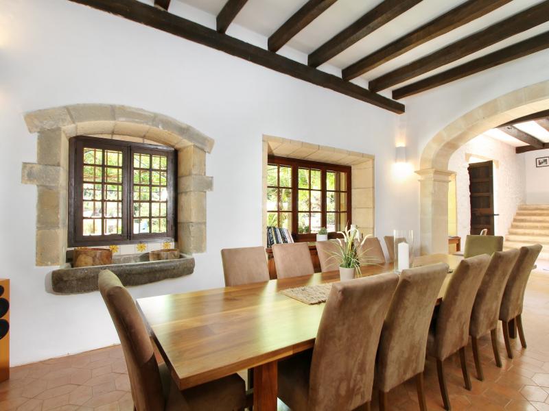 Casa Calabasas , North 