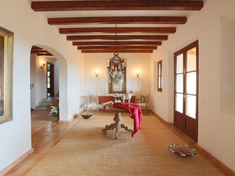 Casa De Montaña , Alaro , Central 