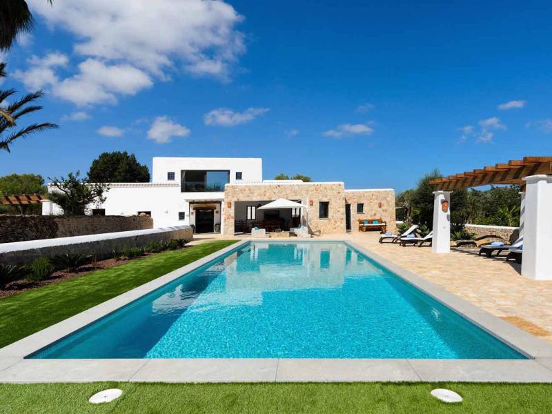 Villa Idurre , North West 