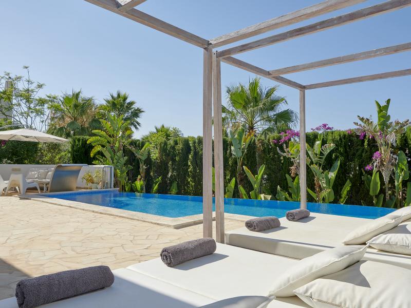 Villa Eterna , 