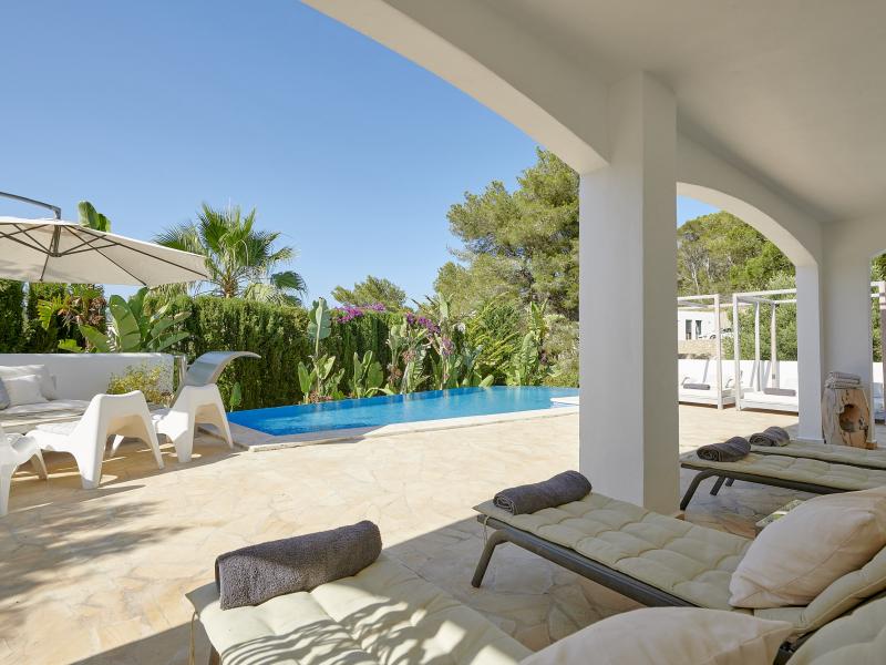 Villa Eterna , 