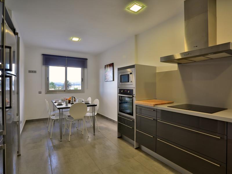 Villa Encore , East 