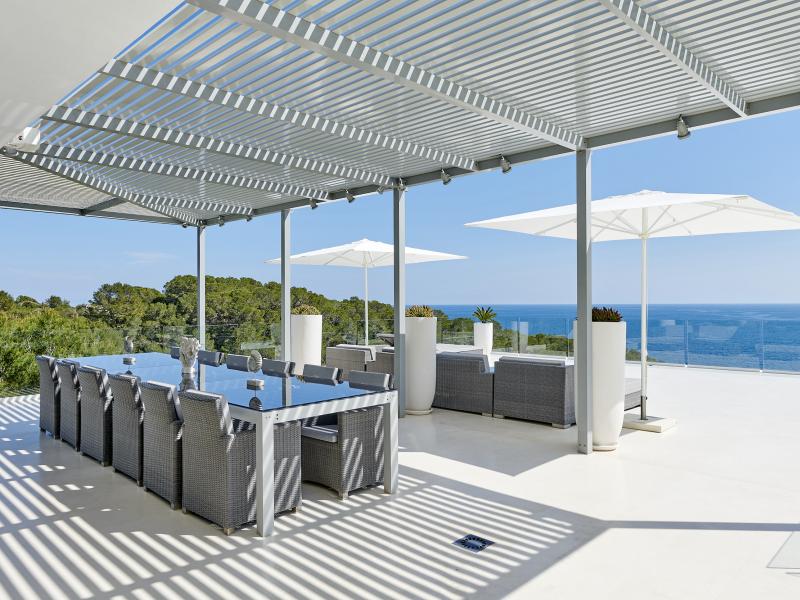 Villa La Costa , East 