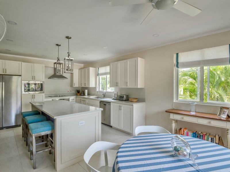 Capri Manor , Gibbes , Lower Carlton , St Peter , West Coast Barbados 