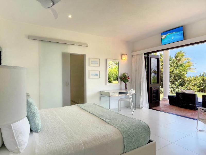 Azure , Little Harbour 