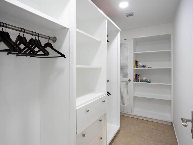 Marina 360 , Cupecoy 