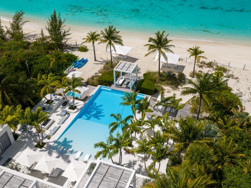 Emerald Pavilion - Beachfront , Grace Bay , Providenciales 