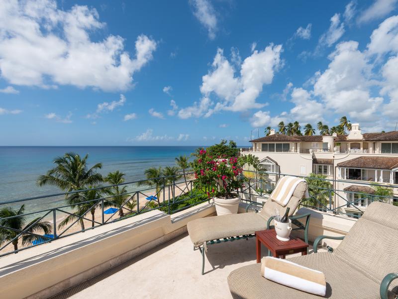 Schooner Bay 307 - The Lookout , Schooner Bay , Speightstown , West Coast Barbados 