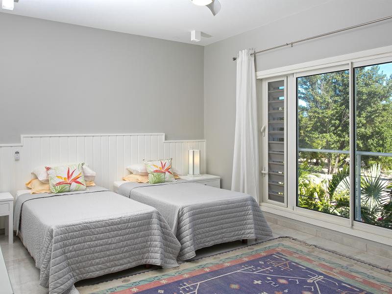 Ecume des Jours , Terres Basses 