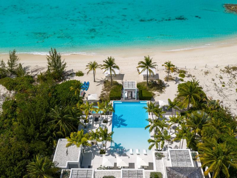 Emerald Pavilion - Beachfront , Grace Bay , Providenciales 