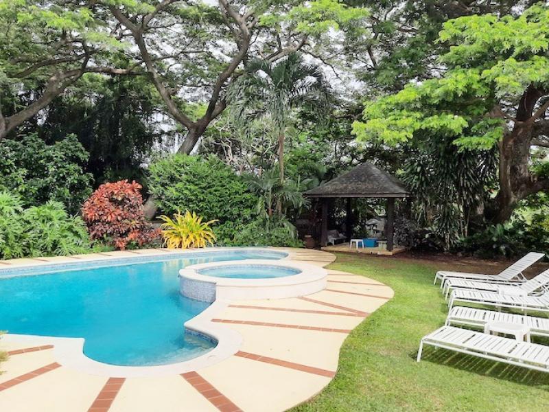 Mandeville , Mount Irvine 