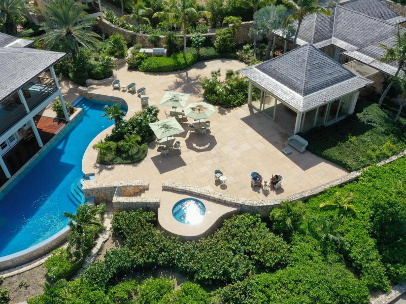 Coral Estate , Long Bay 