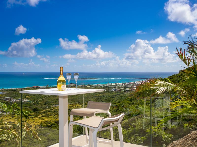 La Casa del Jefe , Orient Bay 