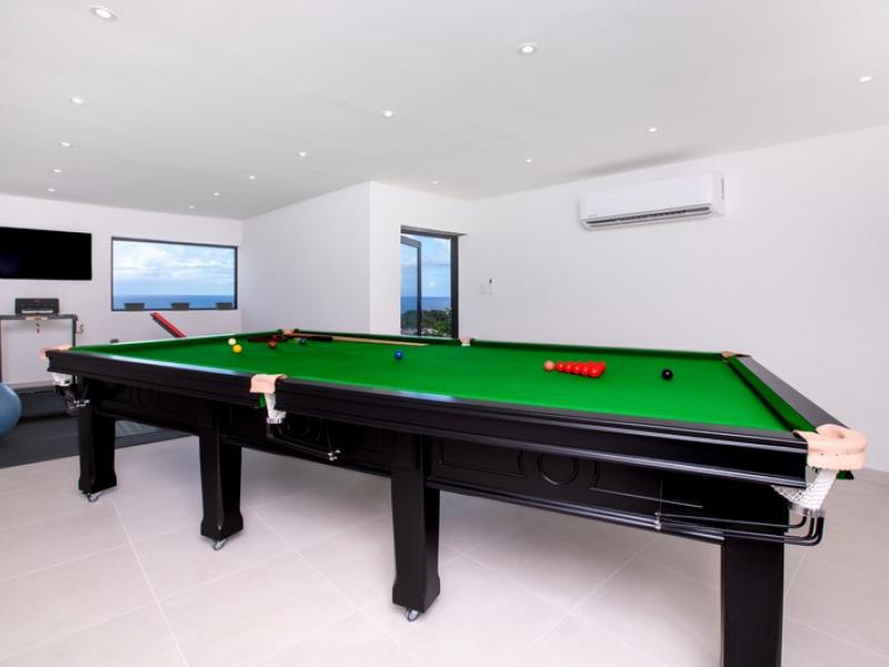 Monkey Ridge , St James , West Coast Barbados 