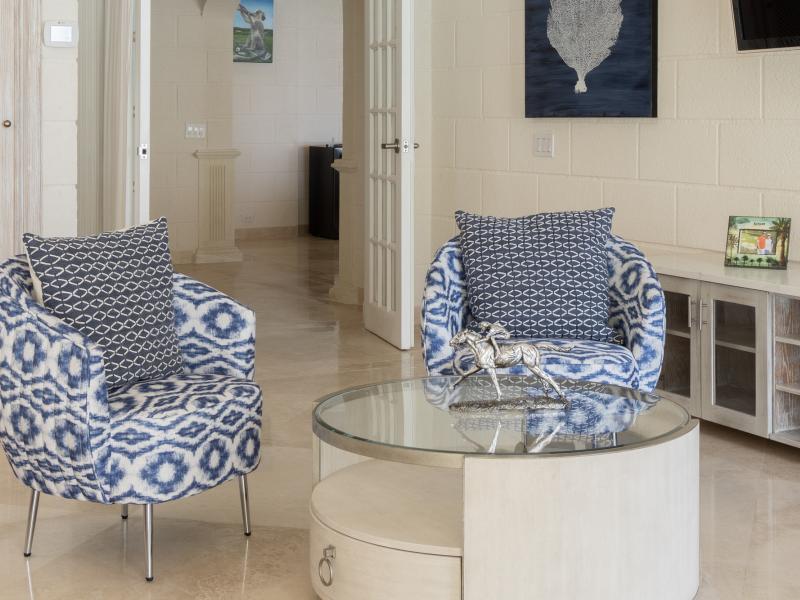 Old Trees 302 - La Mirage Penthouse , Beachfront villas Barbados , Old Trees , Paynes Bay , St James , West Coast Barbados 