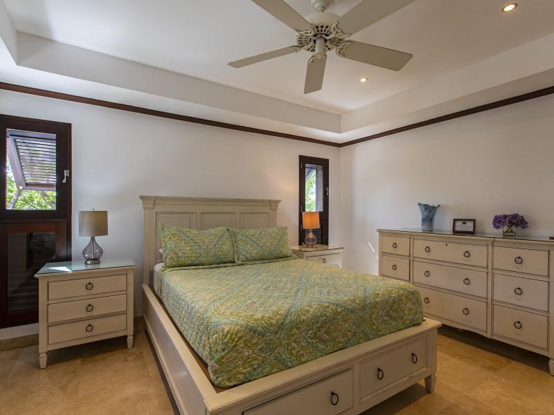 Coral Cove 4 - Green Fields , Beachfront villas Barbados , Coral Cove , Paynes Bay , St James , West Coast Barbados 