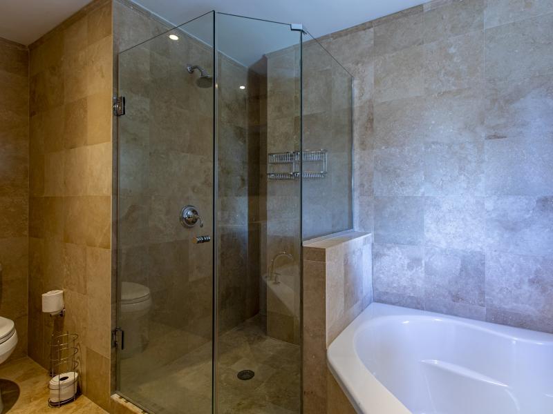 Coral Cove 4 - Green Fields , Beachfront villas Barbados , Coral Cove , Paynes Bay , St James , West Coast Barbados 