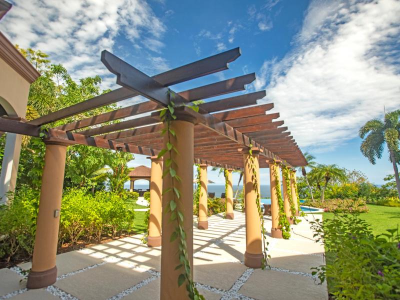 Peninsula Papagayo Paradise , 