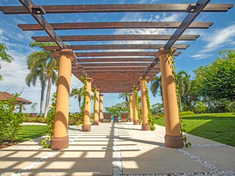 Peninsula Papagayo Paradise , 