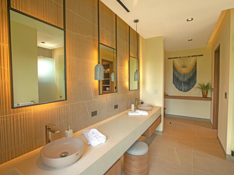 Peninsula Papagayo Paradise , 