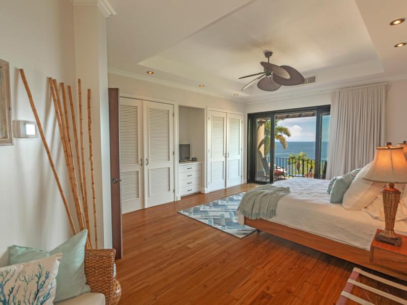 Peninsula Papagayo Paradise , 
