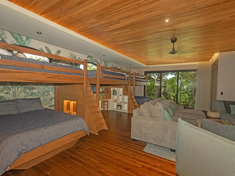 Peninsula Papagayo Paradise , 