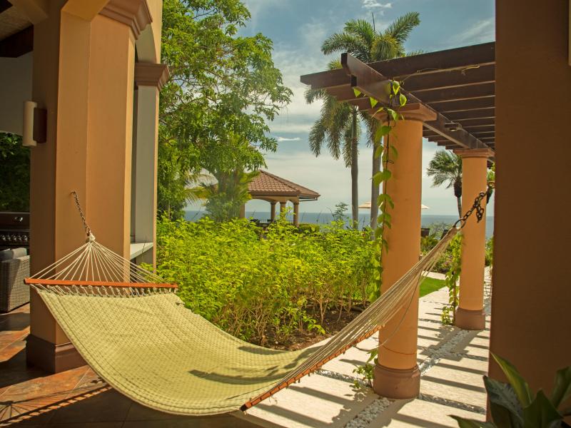 Peninsula Papagayo Paradise , 