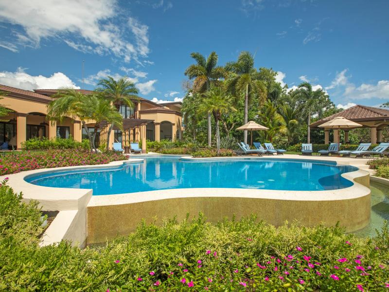 Peninsula Papagayo Paradise , 