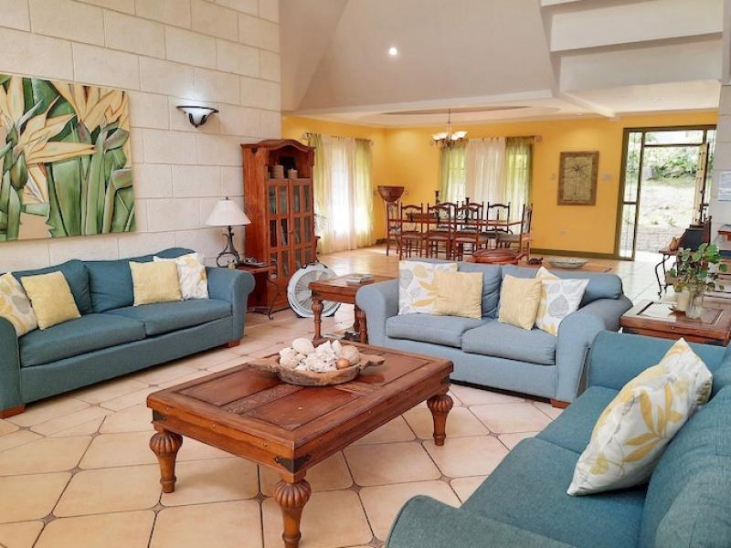 Mandeville , Mount Irvine 