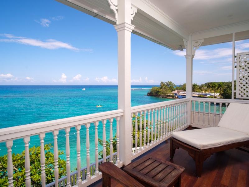 Scotch on the Rocks , Ocho Rios 