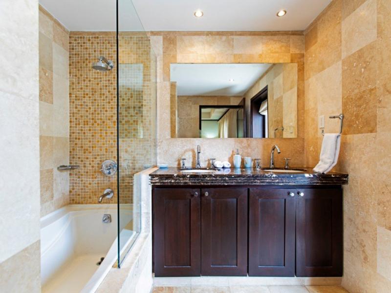 Coral Cove 1 - Beachfront , Beachfront villas Barbados , Coral Cove , Paynes Bay , St James , West Coast Barbados 