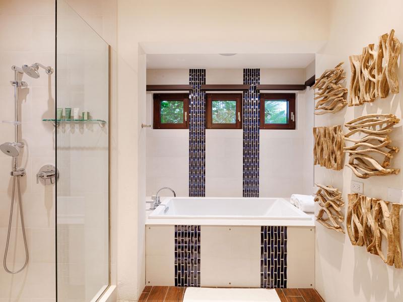 Villa Nevaeh Estate , Long Bay 