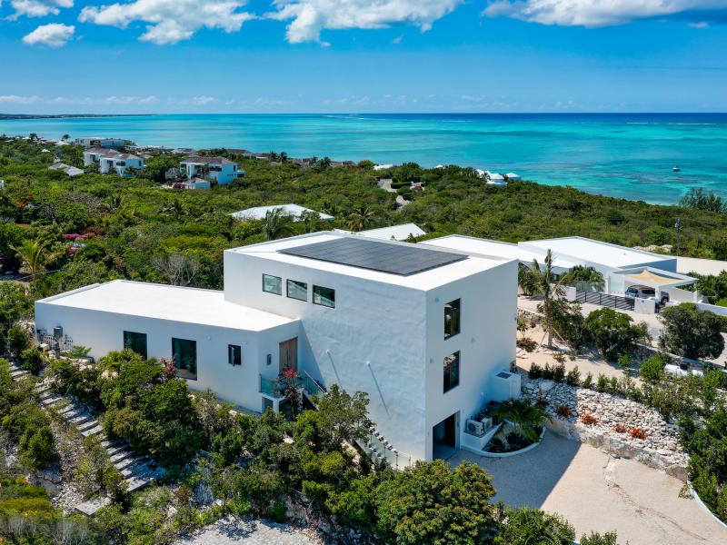 Beachwood Villa , Providenciales 