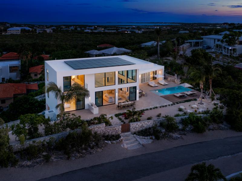 Beachwood Villa , Providenciales 