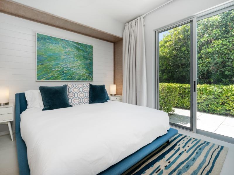 Villa Helios , Long Bay 