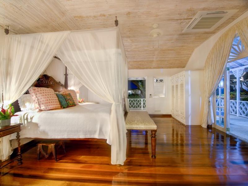 Jacaranda , L'Ansecoy Bay 