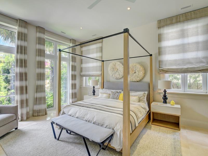 Paradise Found , Paradise Island 