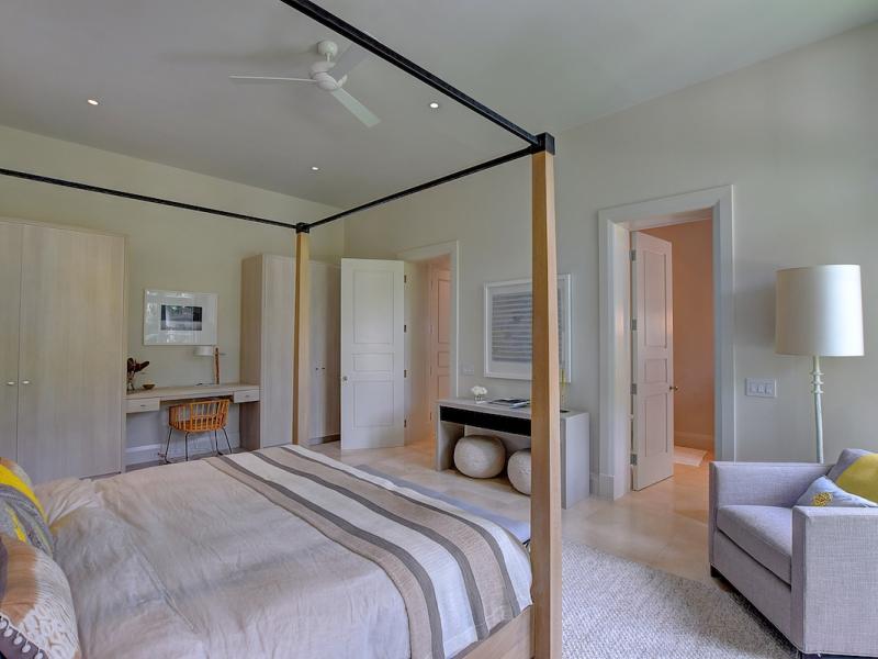 Paradise Found , Paradise Island 