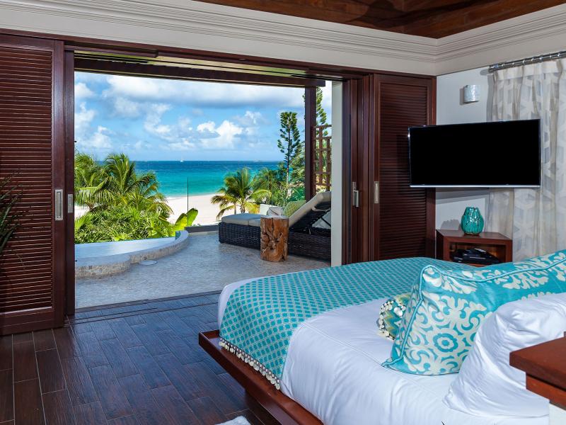 Villa Nevaeh Estate , Long Bay 