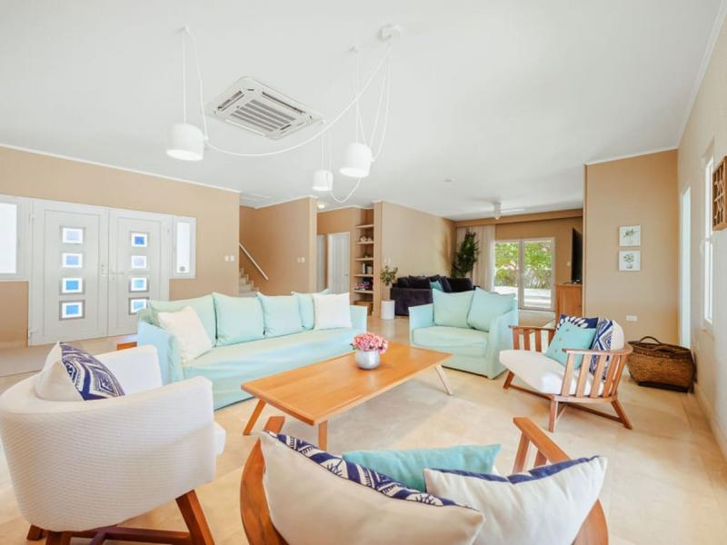 Catalina Beach House , 