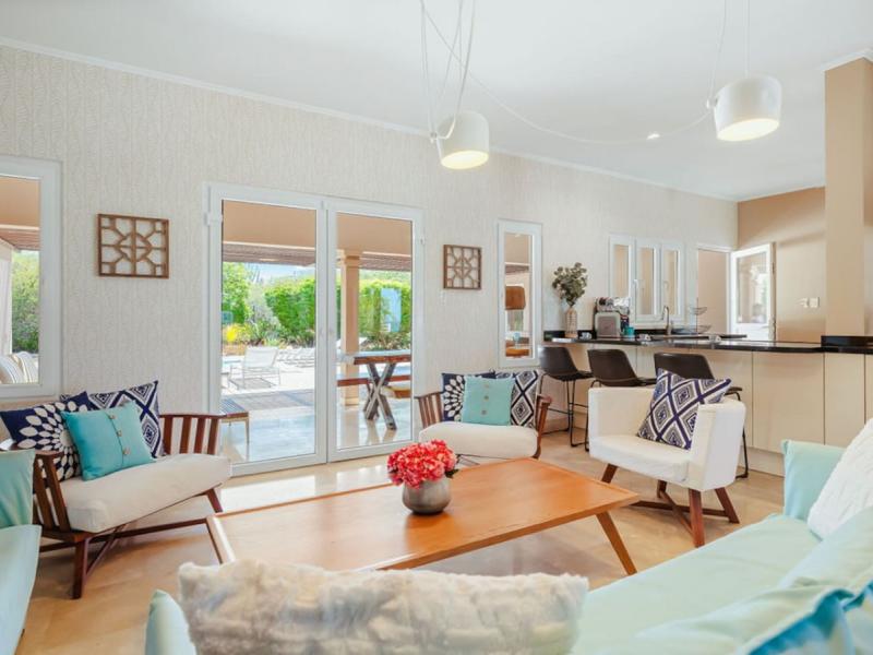 Catalina Beach House , 