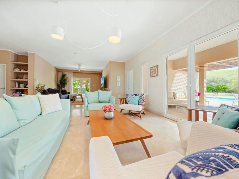 Catalina Beach House , 