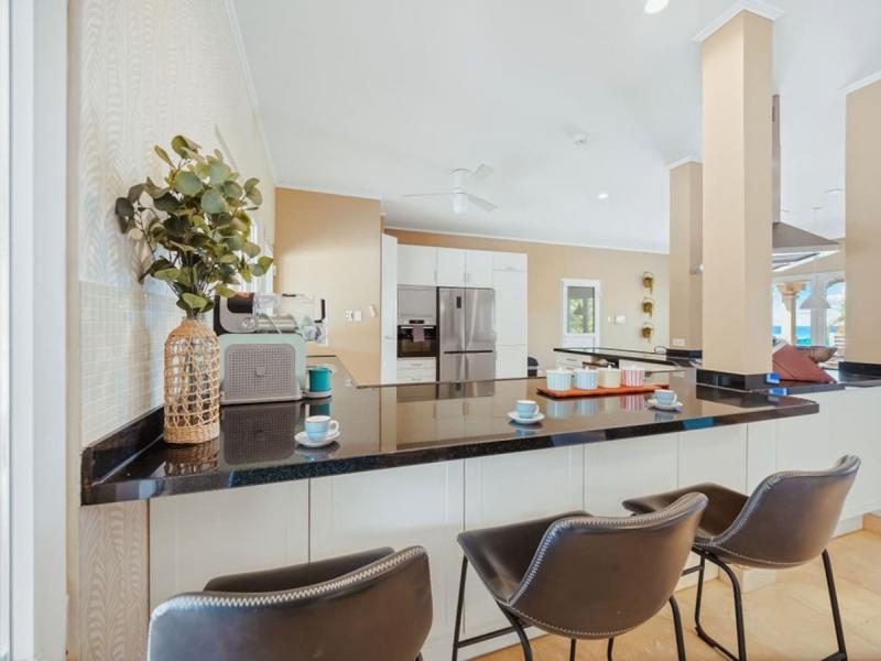 Catalina Beach House , 