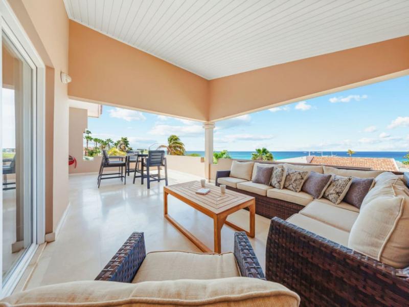Catalina Beach House , 