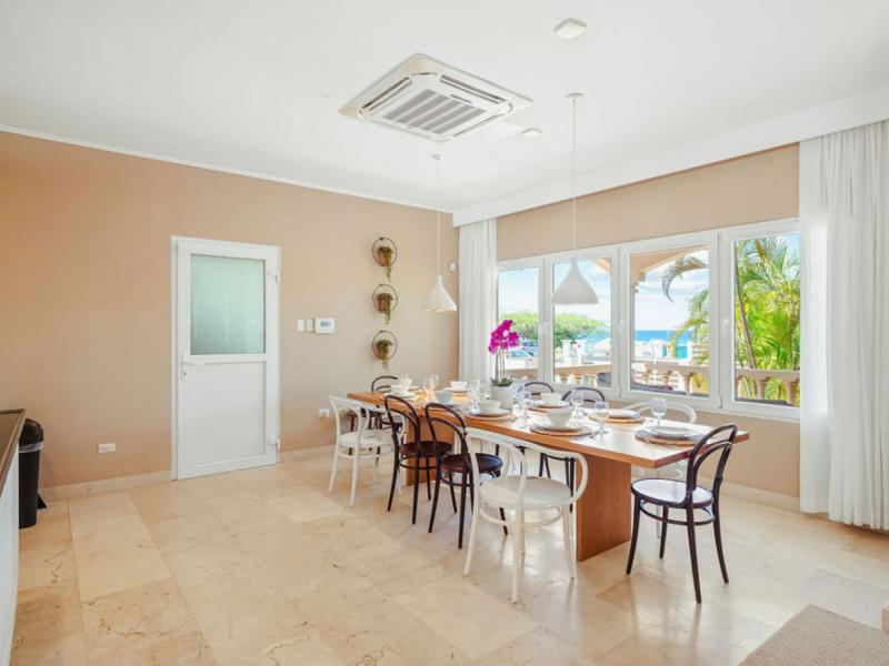 Catalina Beach House , 