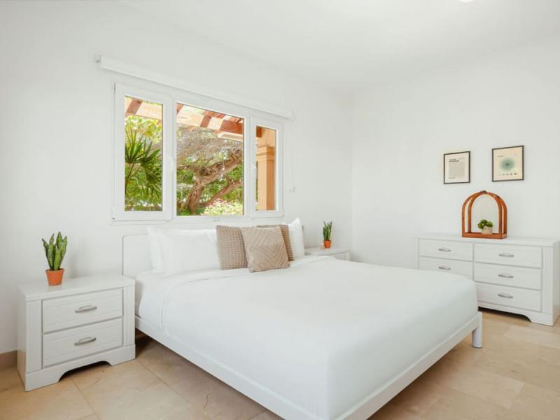 Catalina Beach House , 