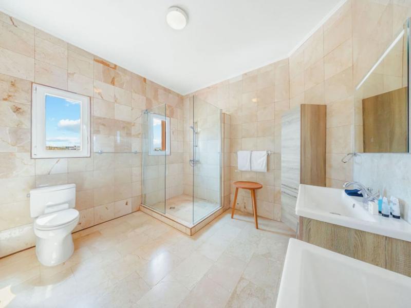 Catalina Beach House , 