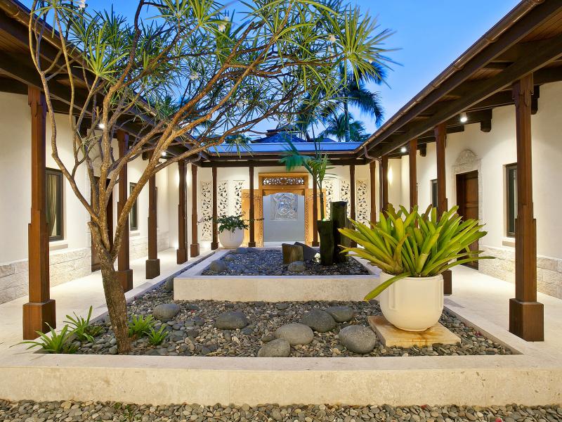 Villa Nevaeh Estate , Long Bay 